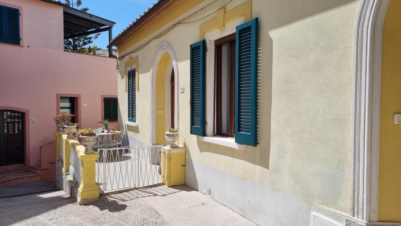 La Terrazza Nel Cuore Di Capoliveri Exterior photo
